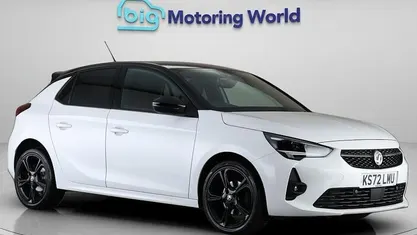 Used Vauxhall Corsa S 131 HP (96 kW) 2023 White Hatchback