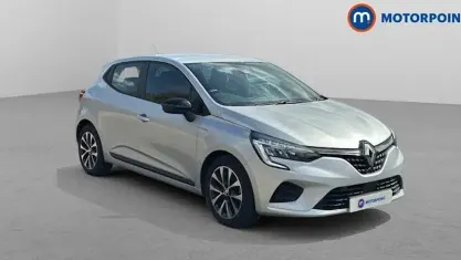 Used Renault Clio Evolution 90 HP (66 kW) 2023 Silver Hatchback