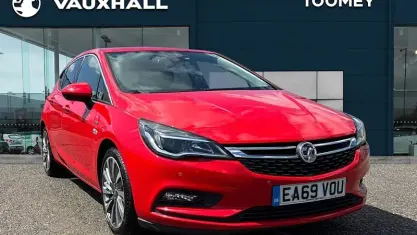 Used Vauxhall Astra S 150 HP (110 kW) 2019 Red Hatchback