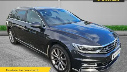 Used VW Passat R-line 150 HP (110 kW) 2019 Grey Estate