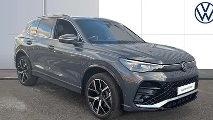 Used 2025 VW Tiguan R-line SUV | £37,999 (Fair price)