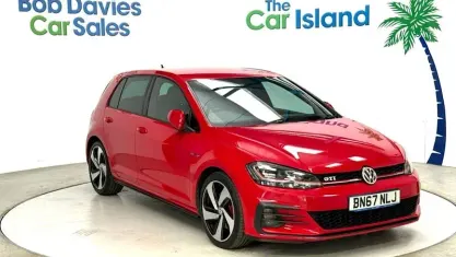 Usado VW Golf VII GTI 230 HP (169 kW) 2017 Vermelho Citadino