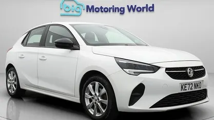 Used Vauxhall Corsa Design Edition 75 HP (55 kW) 2023 White Hatchback