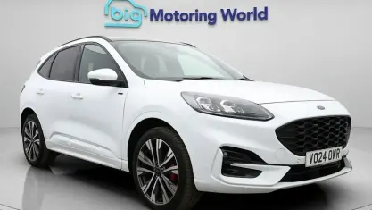 Usado Ford Kuga ST-Line X 224 HP (164 kW) 2023 SUV