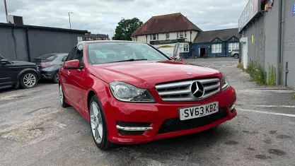 Used Mercedes C180 AMG 156 HP (114 kW) 2013 Red Sedan