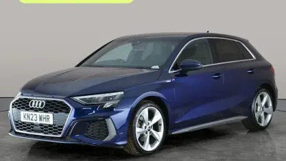 Begagnad Audi A3 Sportback S-Line 150 HK (110 kW) 2023 Blå Halvkombi