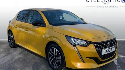 Used Peugeot 208 Allure+ 102 HP (75 kW) 2023 Hatchback