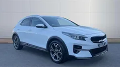 White Used 2022 Kia XCeed 3 SUV | £16,000 (Fair price)