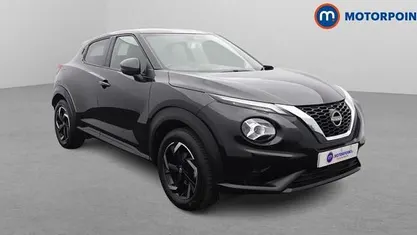 Used 2023 Nissan Juke N-Connecta SUV | £15,599 (Fair price)