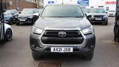 Used Toyota HiLux 204 HP (150 kW) 2024 Pickup