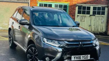 Used Mitsubishi Outlander P-HEV 203 HP (149 kW) 2016 Estate