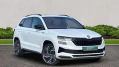 White Used 2022 Skoda Karoq SportLine SUV | £24,495 (Fair price)