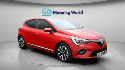 Used Renault Clio V Iconic 140 HP (102 kW) 2021 Hatchback
