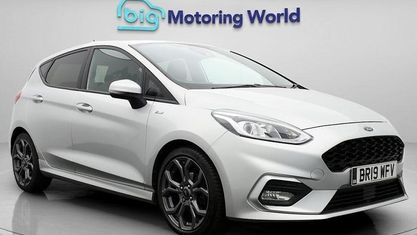 Używany Ford Fiesta ST-Line 125 KM (91 kW) 2019 Srebrny Hatchback