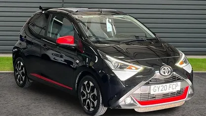 Begagnad Toyota Aygo Trend 72 HK (52 kW) 2020 Svart Halvkombi