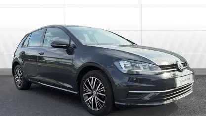 Used VW Golf VII SE 125 HP (91 kW) 2017 Grey Hatchback