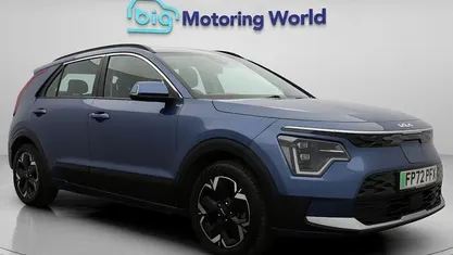 Blue Used 2023 Kia Niro SUV | £15,500 (Good price)