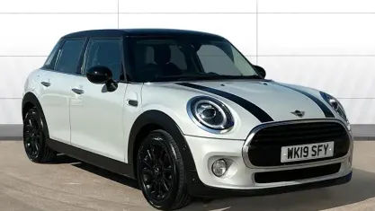 Used Mini Cooper Classic 136 HP (100 kW) 2019 Silver Hatchback