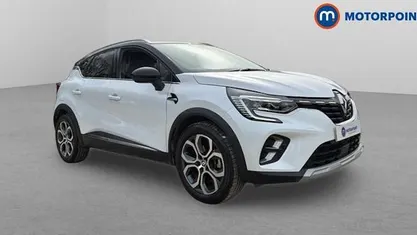 Used Renault Captur Techno 143 HP (105 kW) 2023 White/black SUV