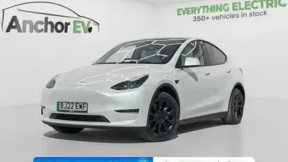 Used Tesla Model Y Long Range AWD 286 kW (389 HP) 2025 SUV