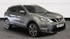 Grey Used 2017 Nissan Qashqai Tekna SUV | £10,900 (Fair price)