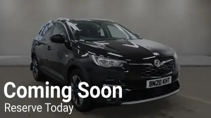 Używany Vauxhall Grandland X SRi 131 KM (96 kW) 2020 Czarny SUV