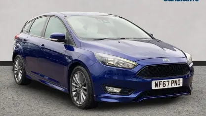 Used Ford Focus ST-Line 150 HP (110 kW) 2017 Deep impact blue (premium colour) Hatchback