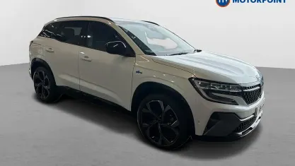 Used Renault Austral Iconic Esprit Alpine 200 HP (147 kW) 2024 White SUV