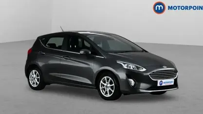 Used Ford Fiesta Zetec 101 HP (74 kW) 2018 Black Hatchback