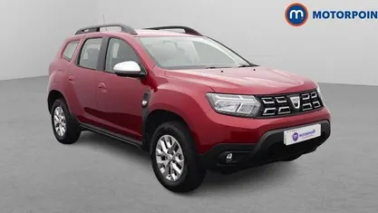 Used Dacia Duster Comfort 90 HP (66 kW) 2022 Red SUV