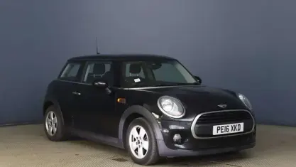 Used Mini ONE Hatch 102 HP (75 kW) 2017 Hatchback