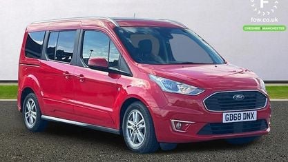 Begagnad Ford Tourneo Titanium 120 HK (88 kW) 2021 Kombi