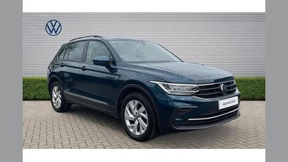 Usado VW Tiguan Life 150 HP (110 kW) 2023 Azul SUV