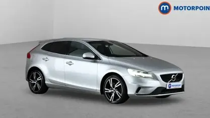 Used Volvo V40 R-Design Pro 152 HP (111 kW) 2018 Silver Hatchback
