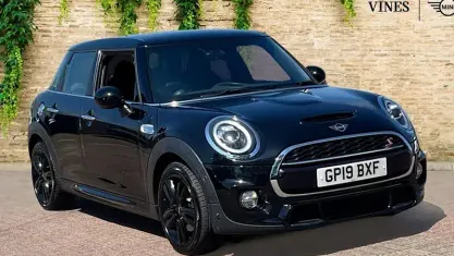 Used Mini Cooper S Hatch 192 HP (141 kW) 2019 Black Hatchback