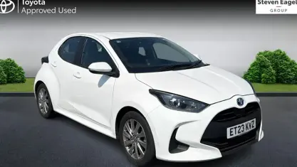 Used Toyota Yaris 116 HP (85 kW) 2023 White Hatchback