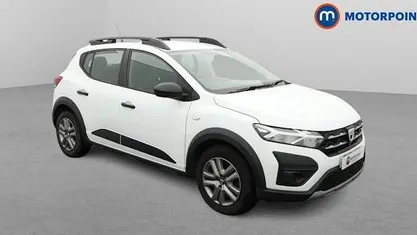 Used Dacia Sandero Essentiel 91 HP (66 kW) 2021 White Hatchback