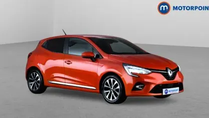 Used Renault Clio Iconic 101 HP (74 kW) 2020 Orange Hatchback