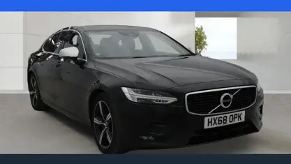 Usado Volvo S90 R-Design 190 HP (139 kW) 2019 Sedan