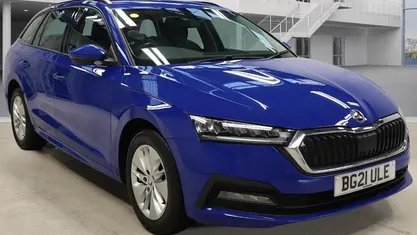 Used 2023 Skoda Octavia SE Estate | £14,599 (Good price)