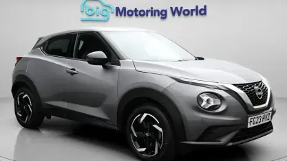 Second-hand Nissan Juke N-Connecta 114 CP (83 kW) 2023 Gri SUV