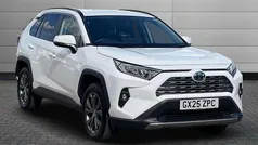 White Used 2025 Toyota RAV4 Hybrid Design SUV | £34,999 (Fair price)