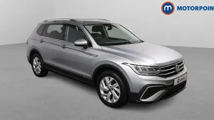 Begagnad VW Tiguan Allspace Life 150 HK (110 kW) 2023 Silver SUV