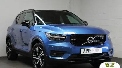 Used Volvo XC40 R-Design 190 HP (139 kW) 2020 SUV