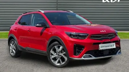 Used Kia Stonic GT-Line 120 HP (88 kW) 2023 Red SUV