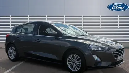 Used Ford Focus Titanium 125 HP (91 kW) 2020 Grey Hatchback