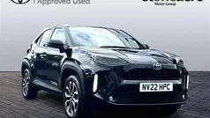 Black Used 2022 Toyota Yaris Cross Design SUV | £19,600 (Fair price)