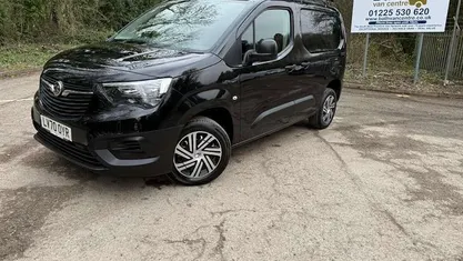 Used Vauxhall Combo Edition 101 HP (74 kW) 2021 MPV