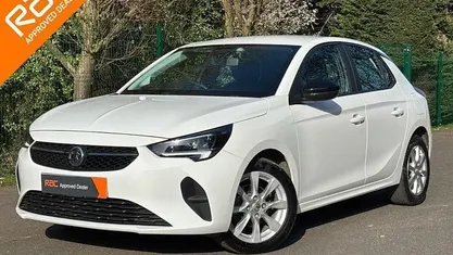 Used Vauxhall Corsa Design Edition 75 HP (55 kW) 2023 White Hatchback