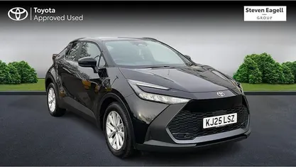 Used 2025 Toyota C-HR SUV | £25,105 (Fair price)